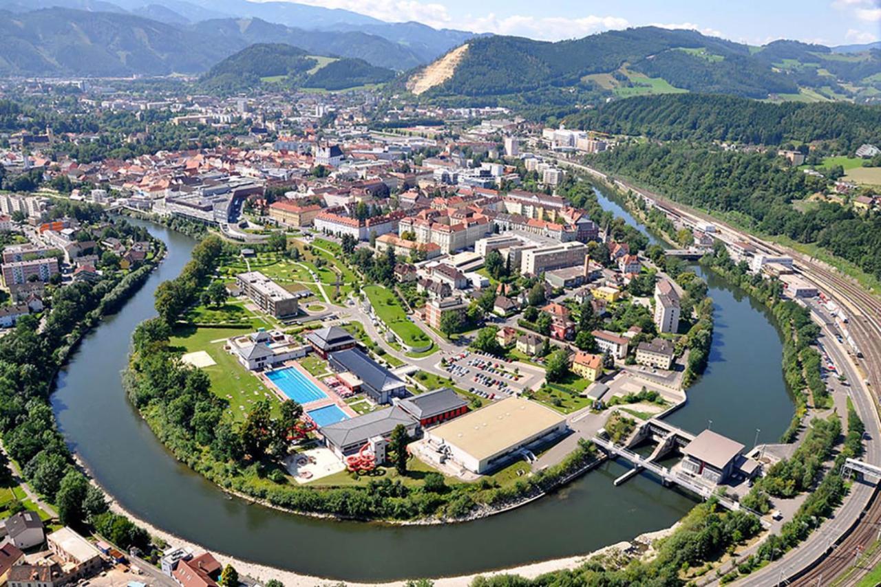 Auszeit Steiraland 1 Mit Privaten Garten Ueberdachter Terrasse Und Parken Leoben  Esterno foto