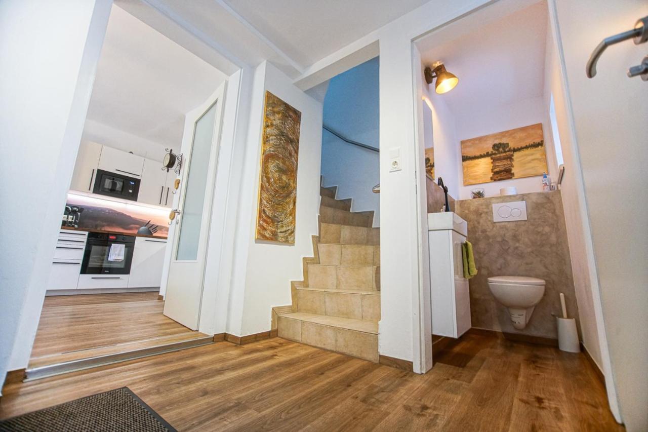 Auszeit Steiraland 1 Mit Privaten Garten Ueberdachter Terrasse Und Parken Leoben  Esterno foto
